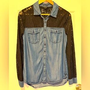 Women GUESS Denim Chambray Black Lace Button Up Long Sleeve Size Small